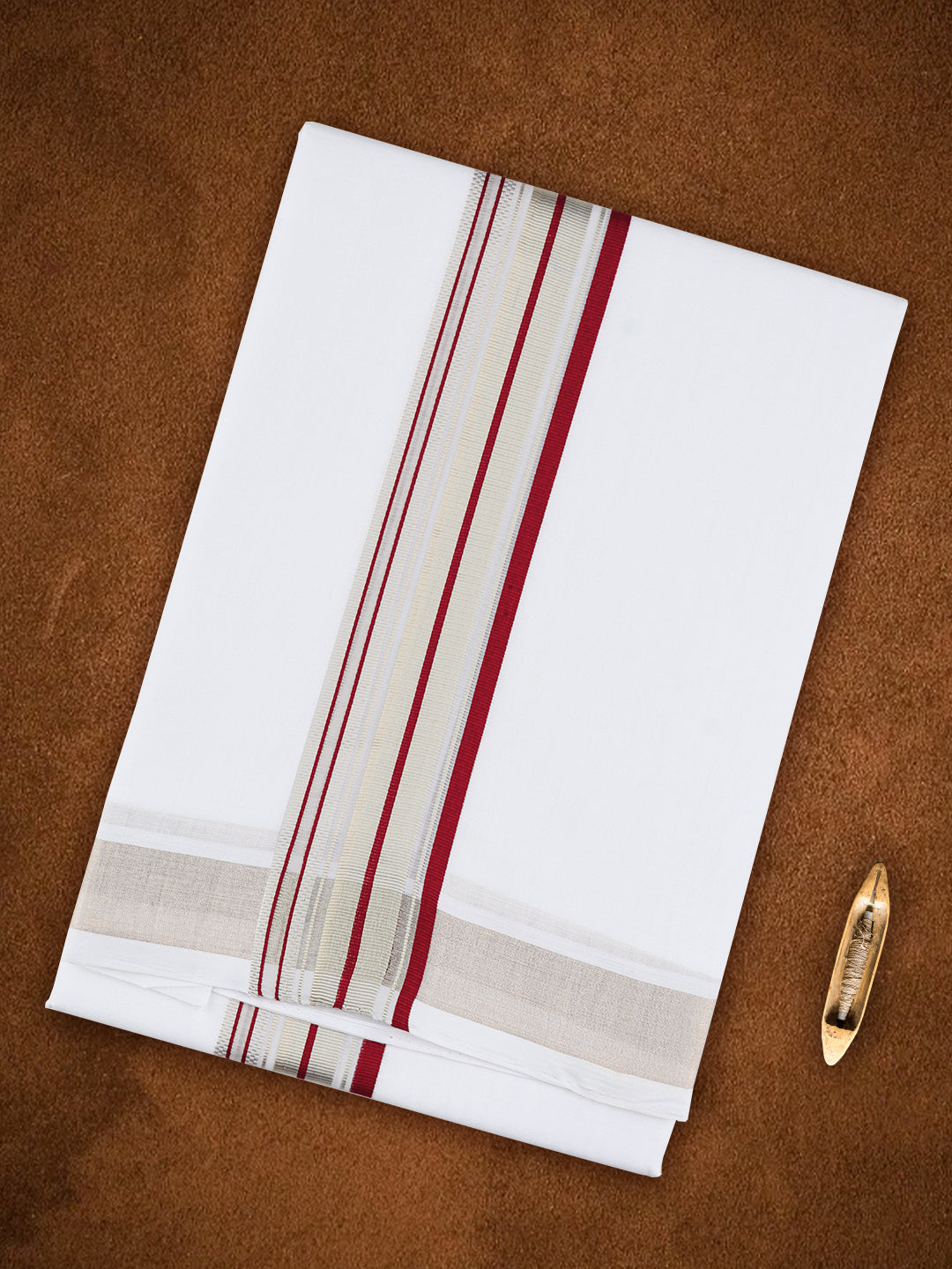 Men Premium Cotton Fancy Jari Border Handloom Dhoti HLM31