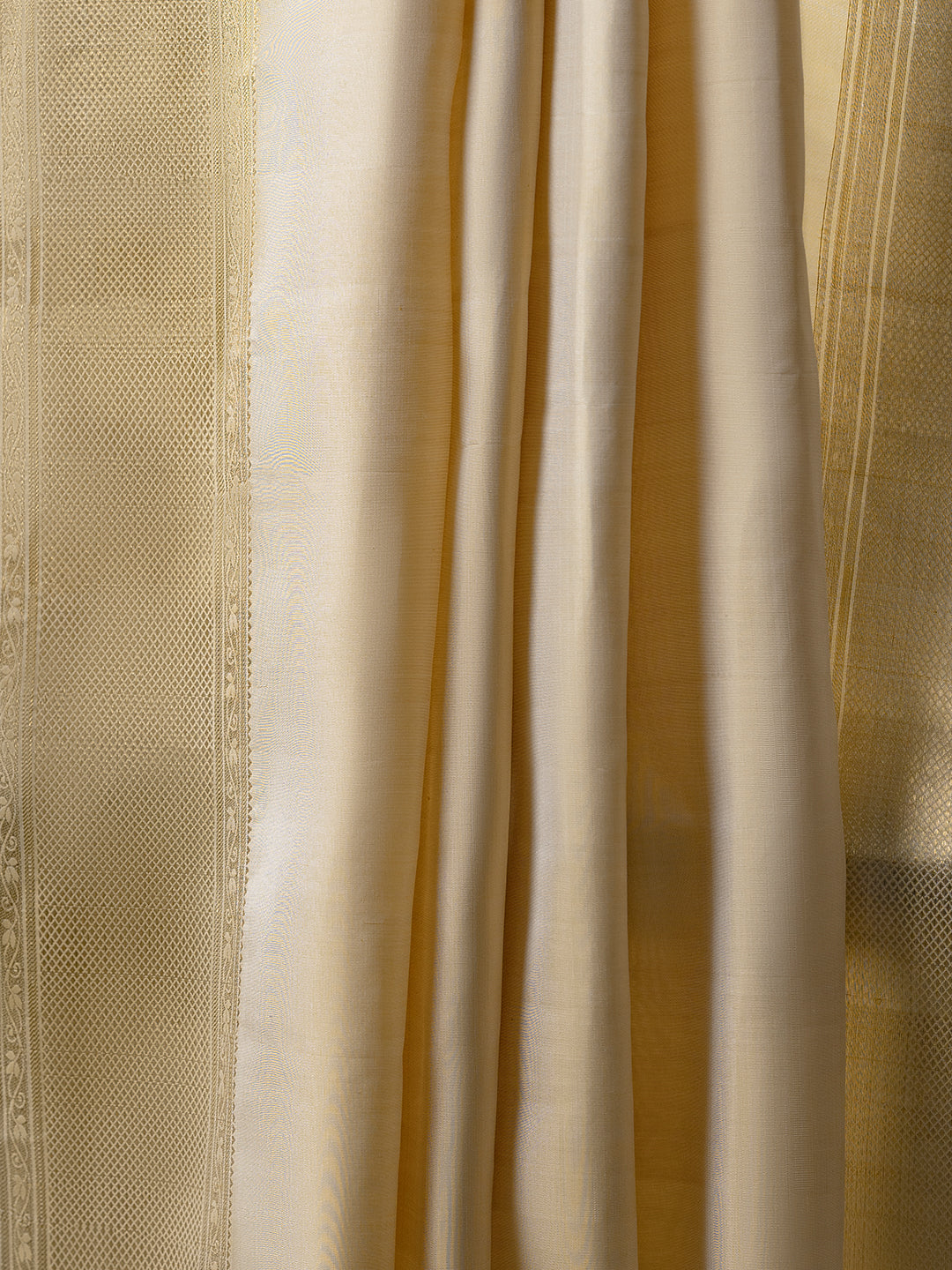 Premium Pure Silk Plain Dhoti Shirting & Towel Set with 5" Jari Border – Rajadharbar