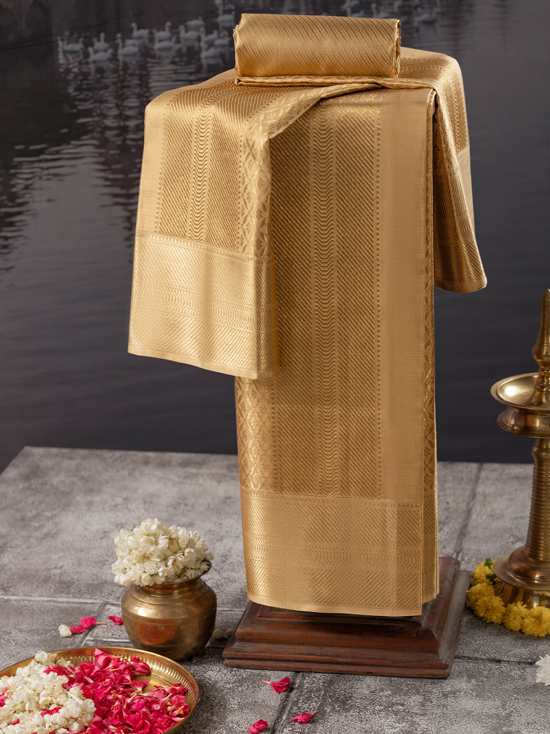 Premium Silk Pure Jari Gold Jacquard Weaving Dhoti Shirting & Towel Set with 5" Jari Border – Rajadharbar