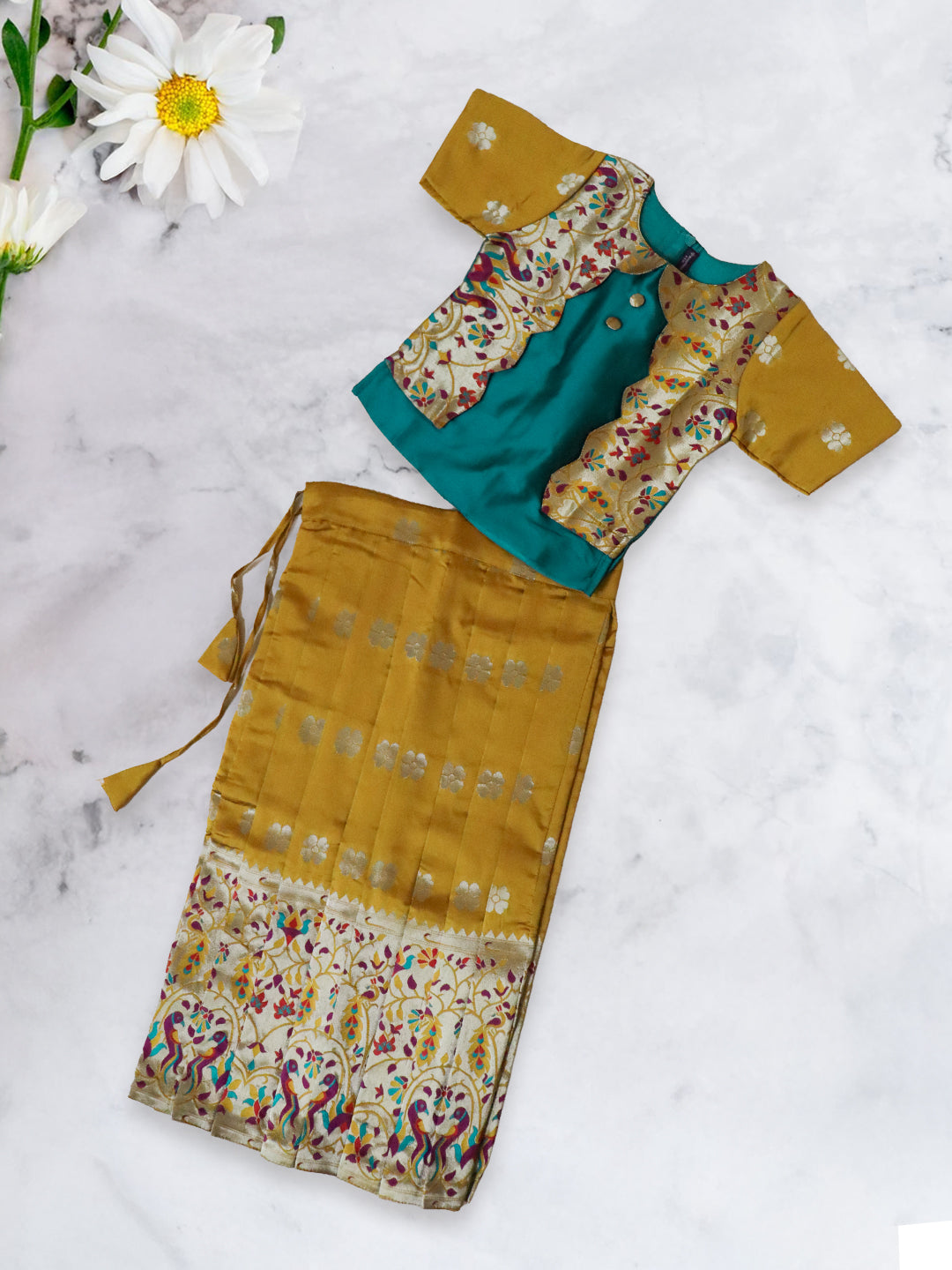 Girls Traditional Skirt Set Green with Golden Yellow GPS26