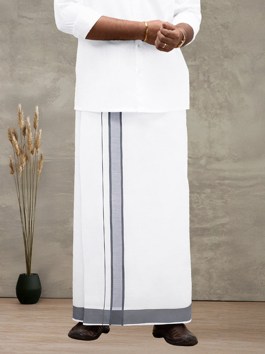 Men Cotton Blend Single Layer White Dhoti with Fancy Border WP23