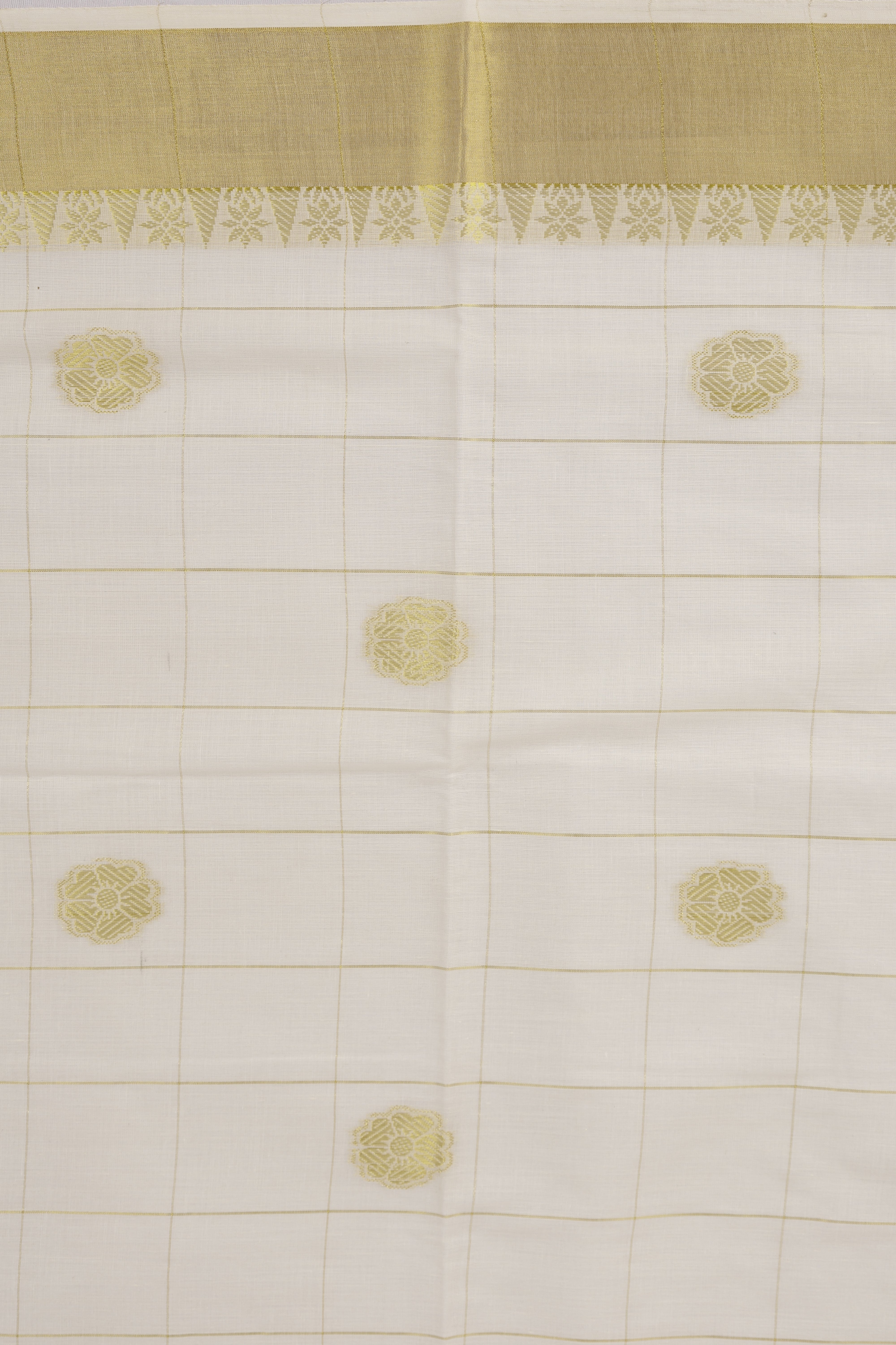 Women Kora Cotton Cream Kerala Saree with Gold Jari KLS42