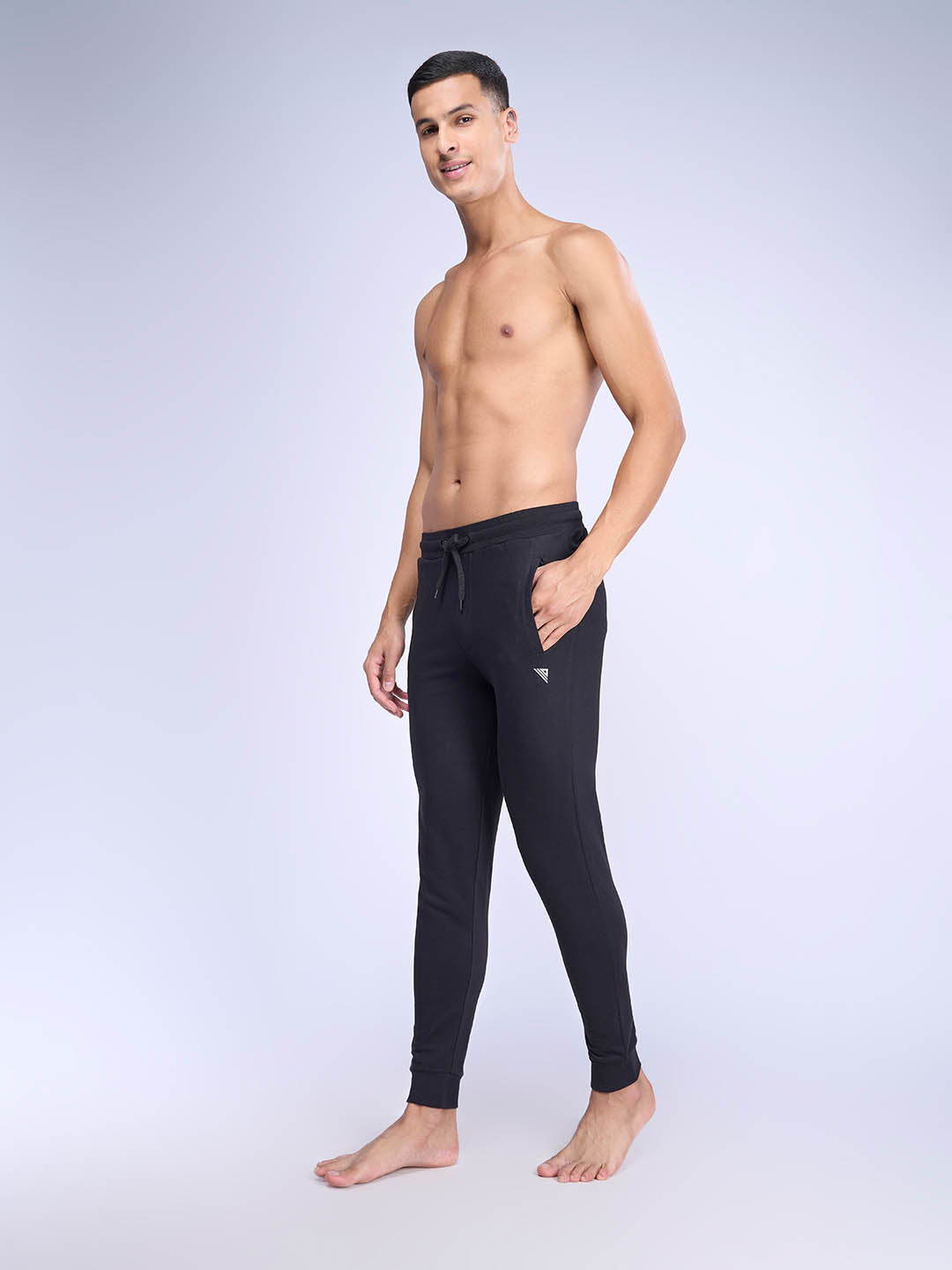 Men Combed Cotton Rich Jogger with Side Pockets Black EJ3