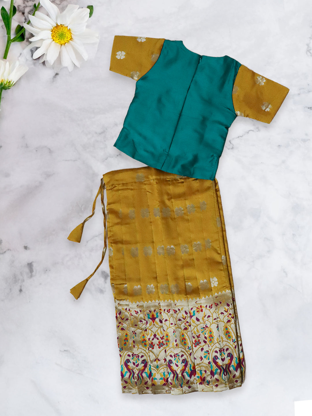 Girls Traditional Skirt Set Green with Golden Yellow GPS26