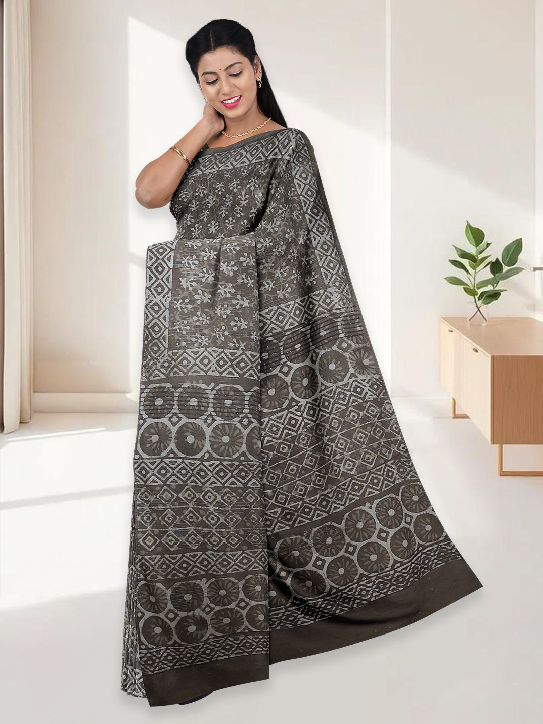 Women Olive Green Pure Cotton Saree PCS194