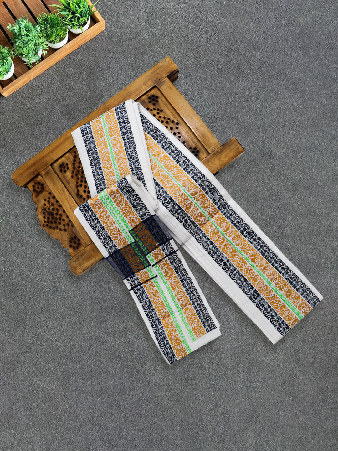 Men Cotton White Towel with Fancy Border 6422