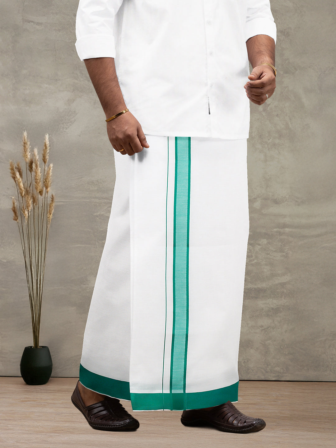 Men Cotton Blend Single Layer White Dhoti with Fancy Border WP22