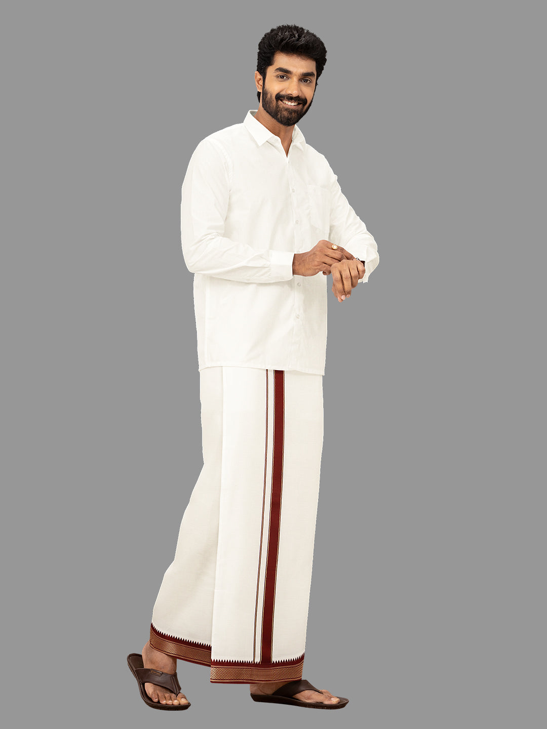 Men Kora Cotton Single Layer Dhoti with Mayilkhan Border Brindhavan (4 Way Dhoti )