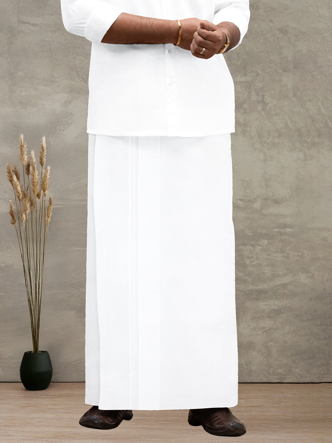 Men White Border Double Layer Dhoti Rivan Spl
