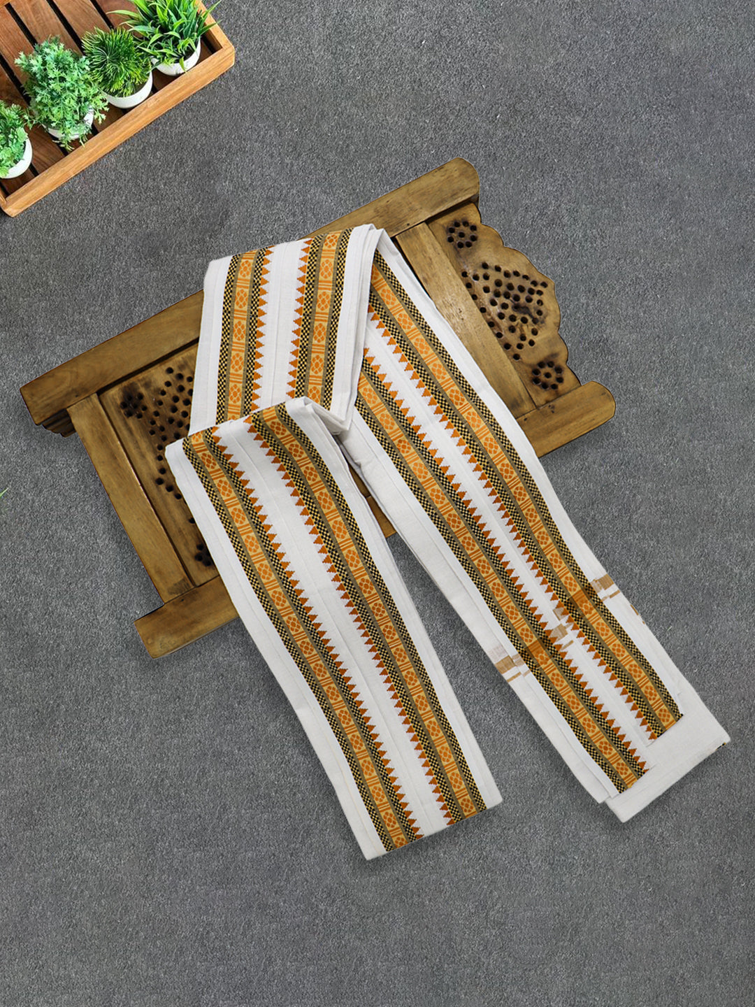 Men Cotton Fancy Border Towel Rakuram