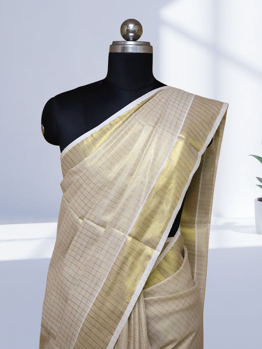 Women Kerala Tissue Gold Checks Saree KS207