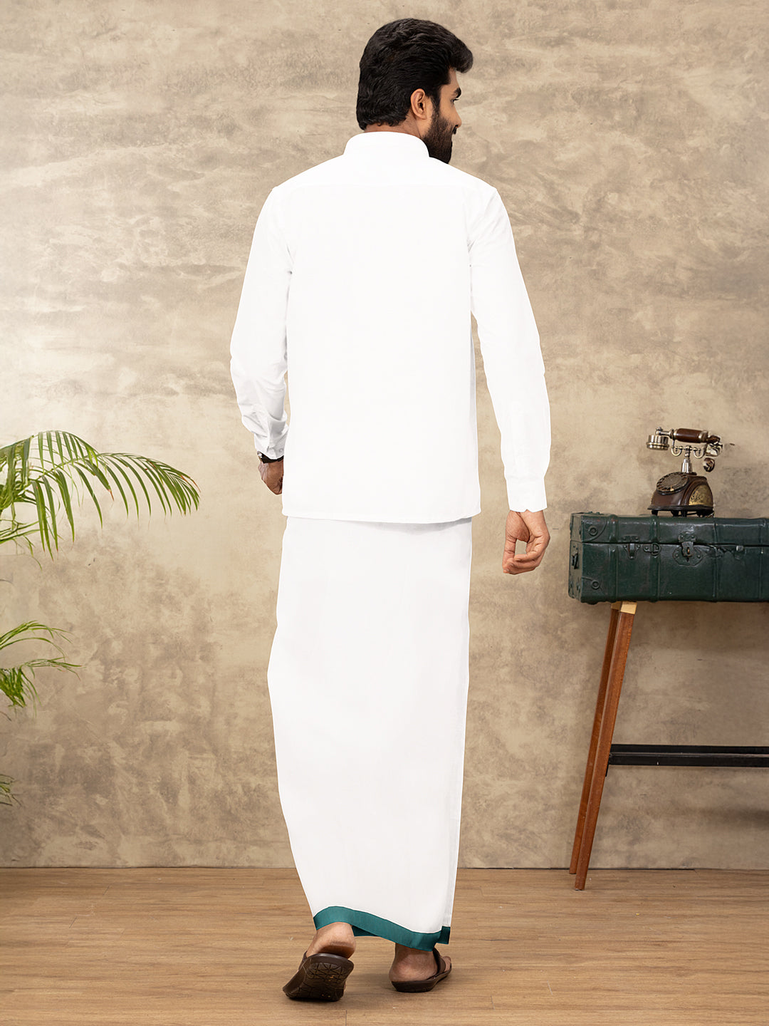 Men 100% Cotton Double Layer White Dhoti with Fancy Border RFP01