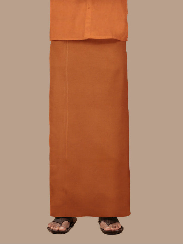 Men 100% Cotton Single Layer Dark Kaavi Dhoti with Assorted Border Poojan Paramas