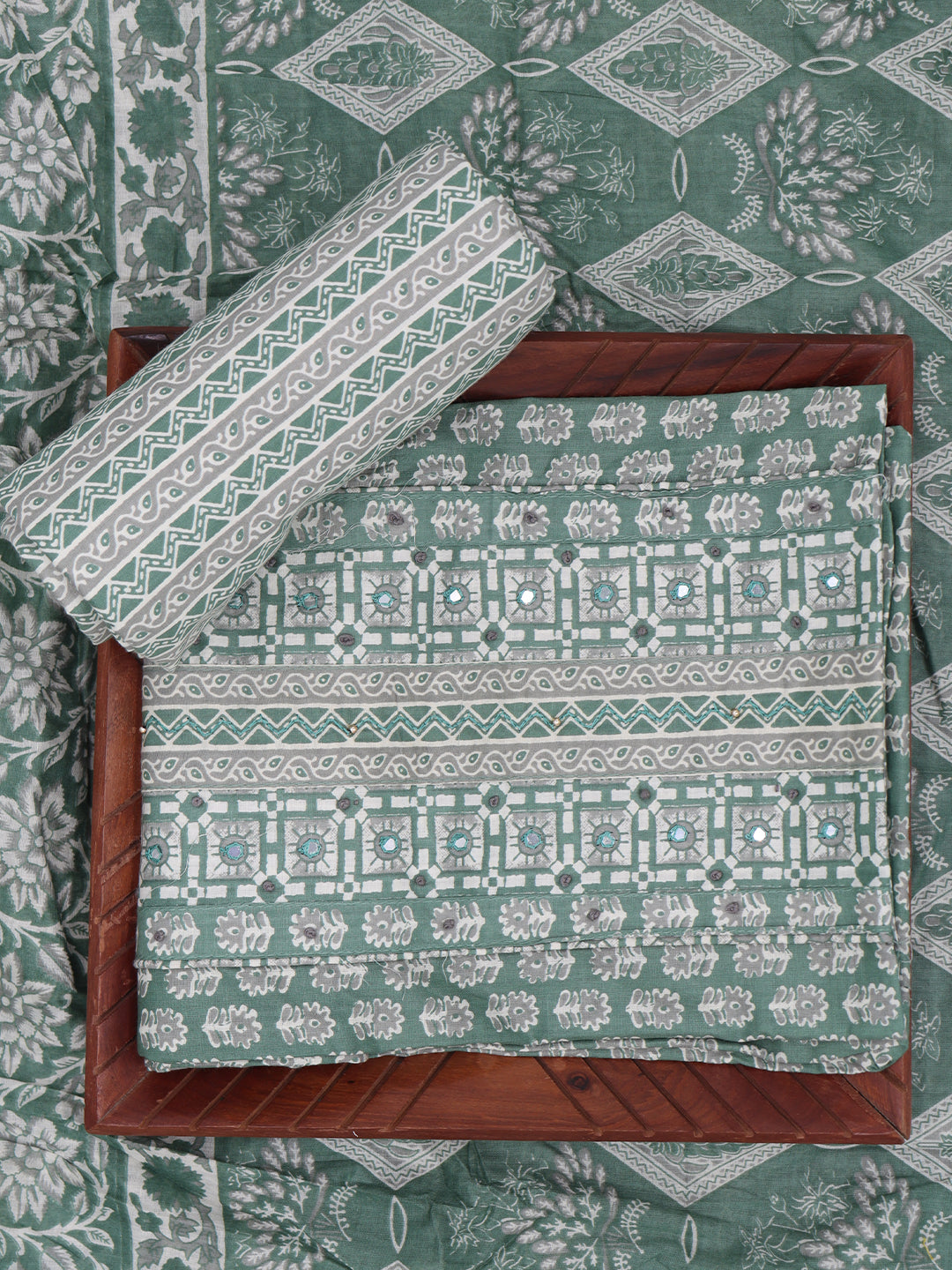 Women Pure Cotton Dress Material Green DM331