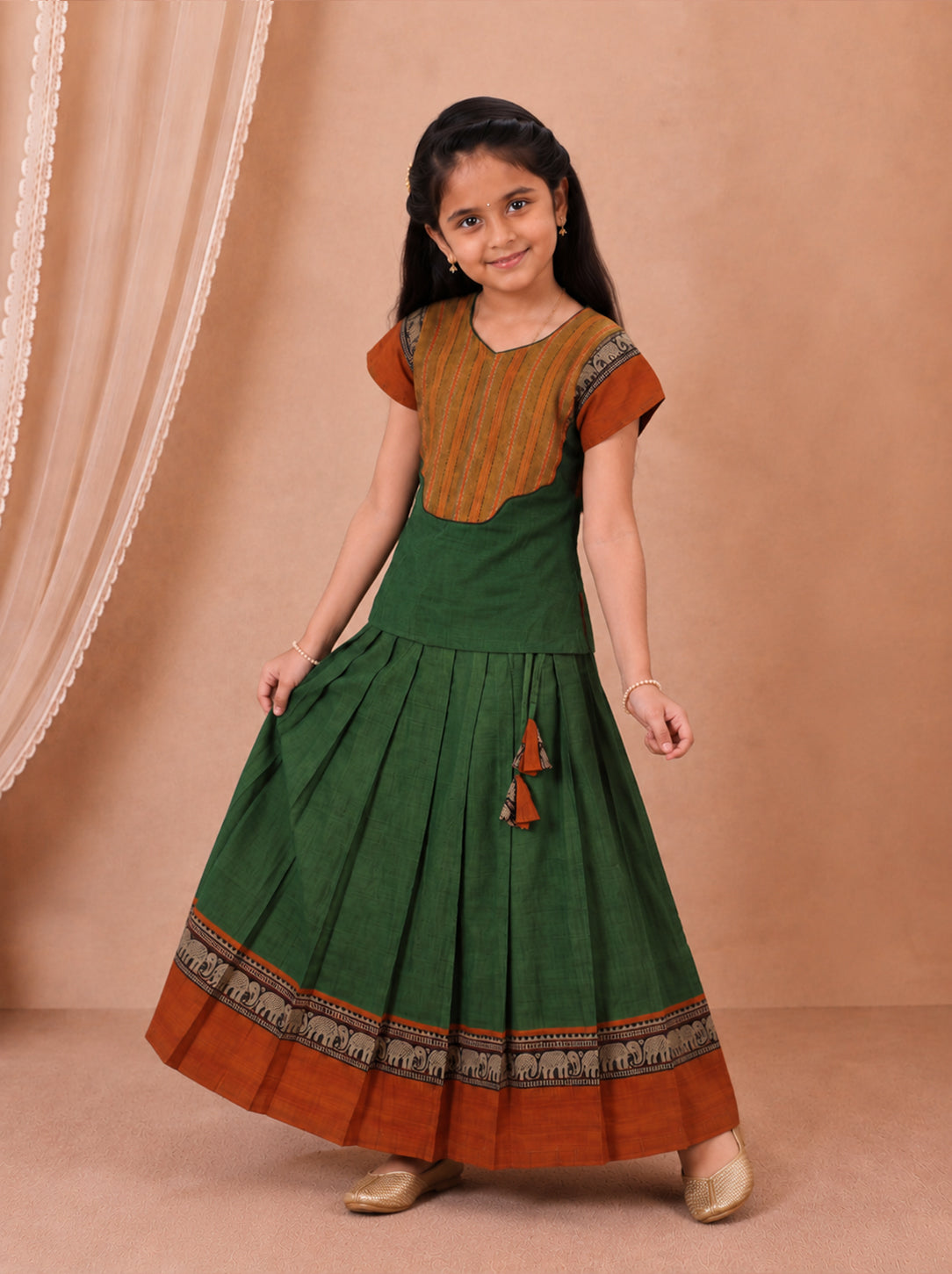 Girls Cotton Green Pattu Pavadai Set GPS43