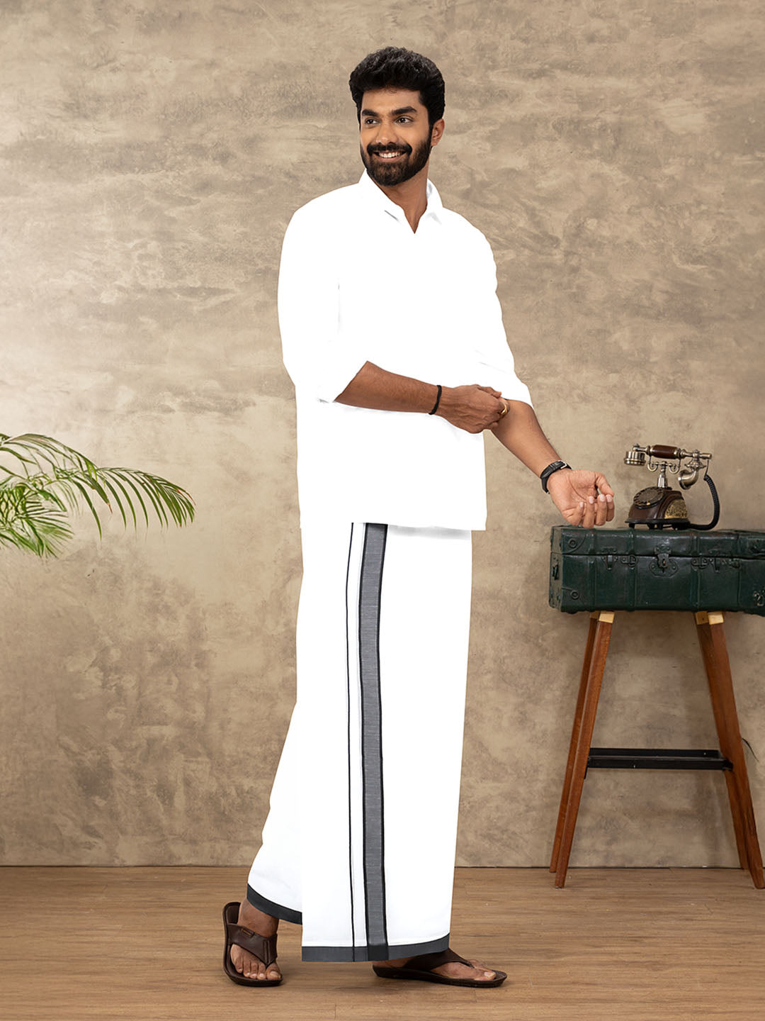 Men 100% Cotton Double Layer White Dhoti with Fancy Border RFP08
