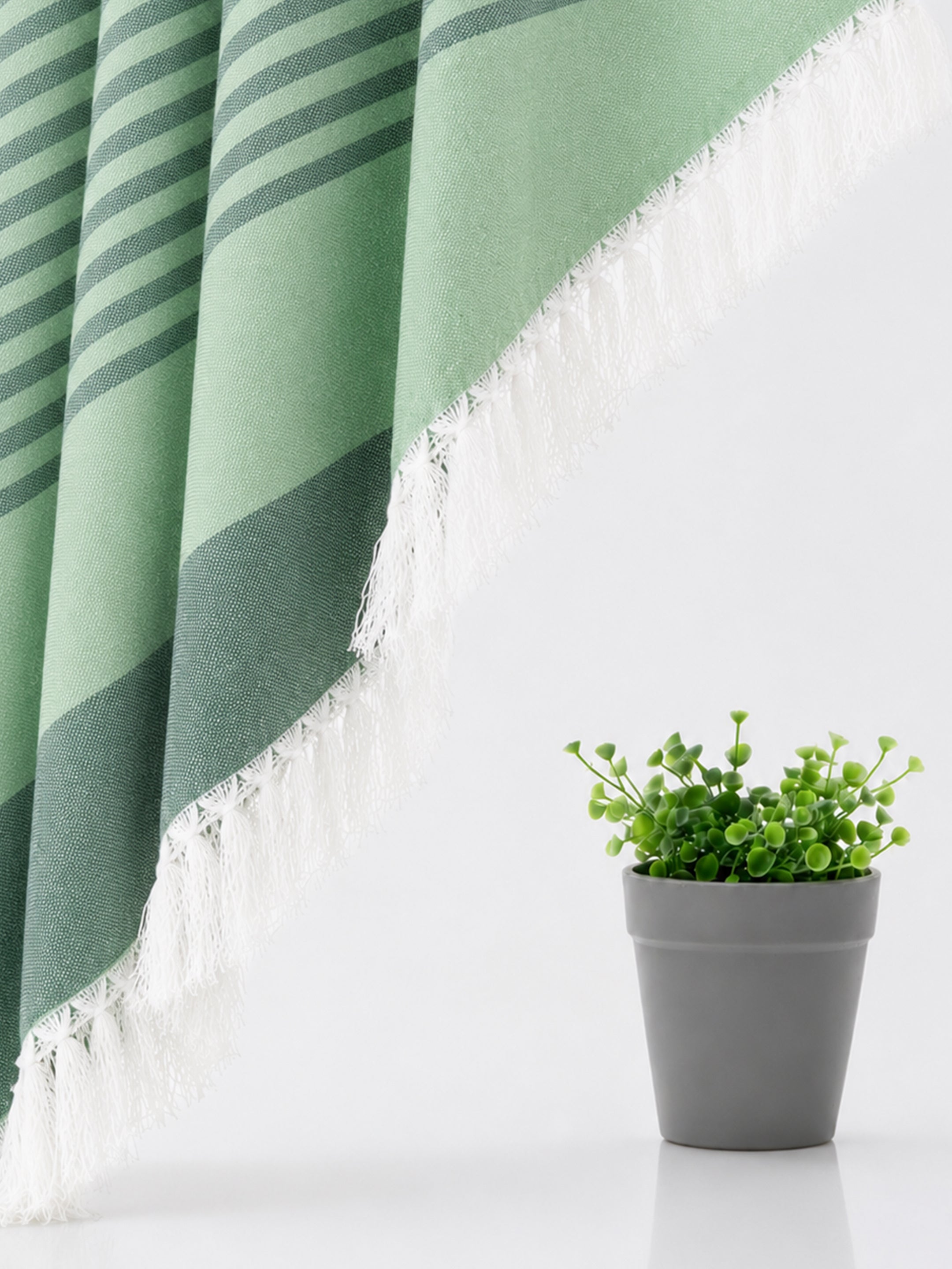 Luxury Bamboo Bath Towel | Ultra Soft, Quick-Dry, Highly Absorbent & Eco-Friendly ST60
