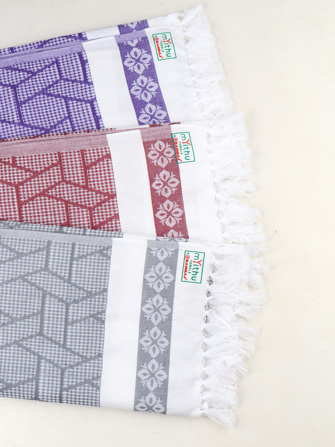 100% Cotton Bath Towel with Assorted Colours Marvel D8
