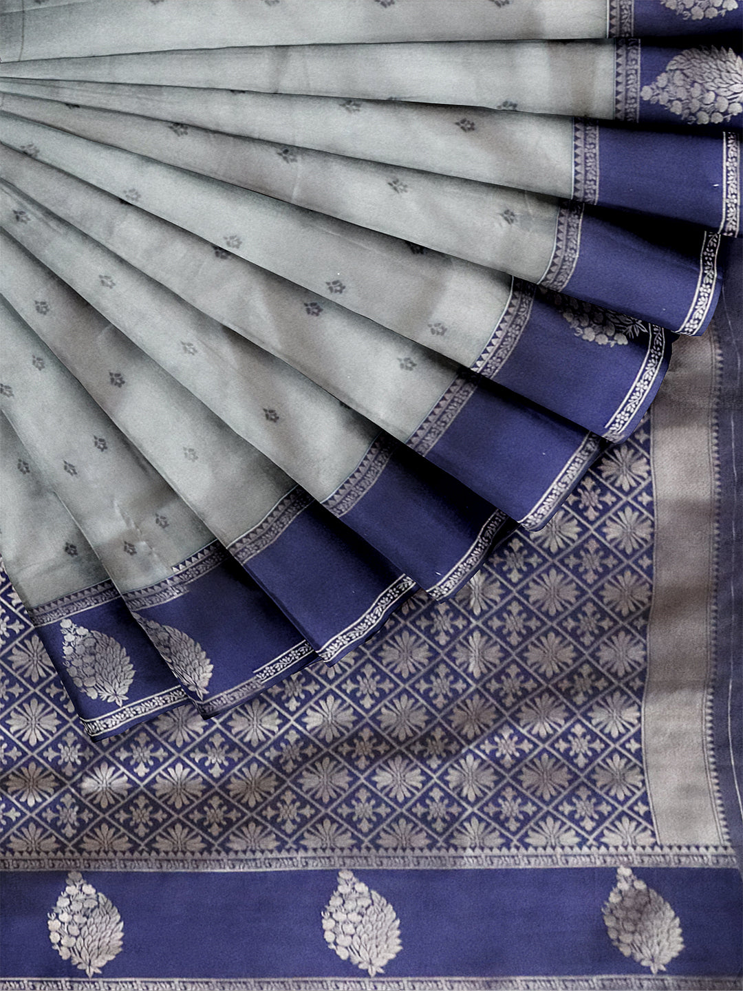 Women Grey Soft Silk Saree SS381