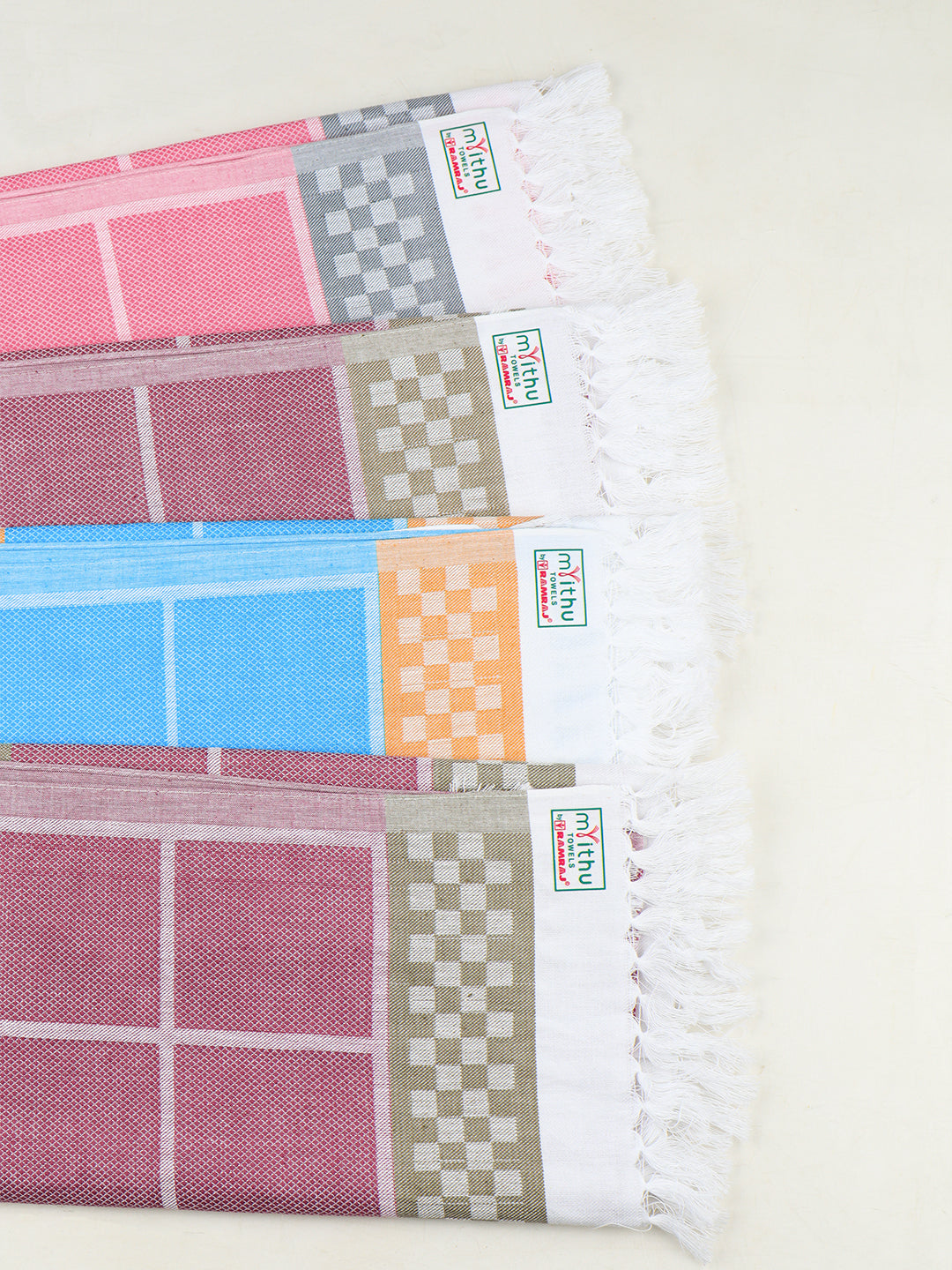 100% Cotton Bath Towel with Assorted Colours Marvel D10