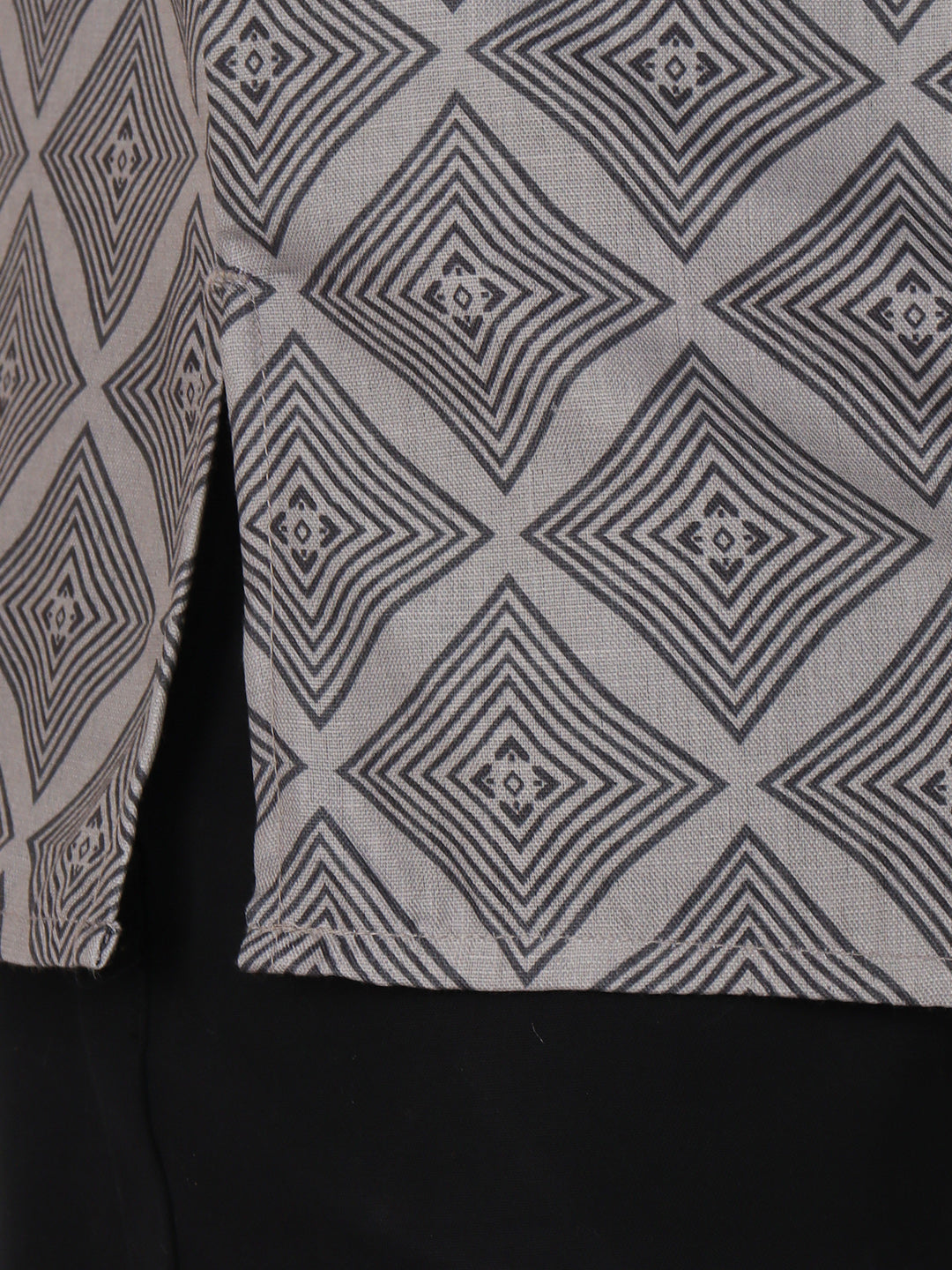 Men Cotton Short Length Printed Pocket Kurta Grey RH10