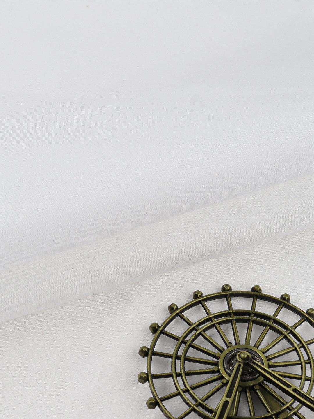 Men Wrinkle Free Kurta & Pyjama Fabric White Metalian