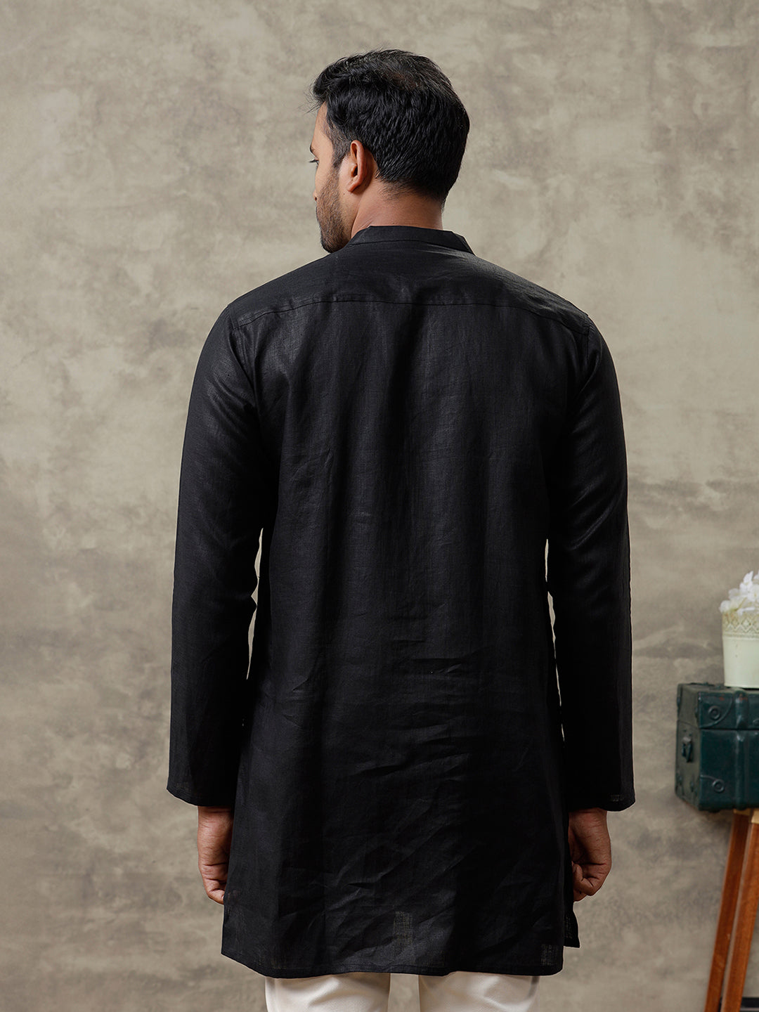Men Linen Medium Length Kurta Black KAL10