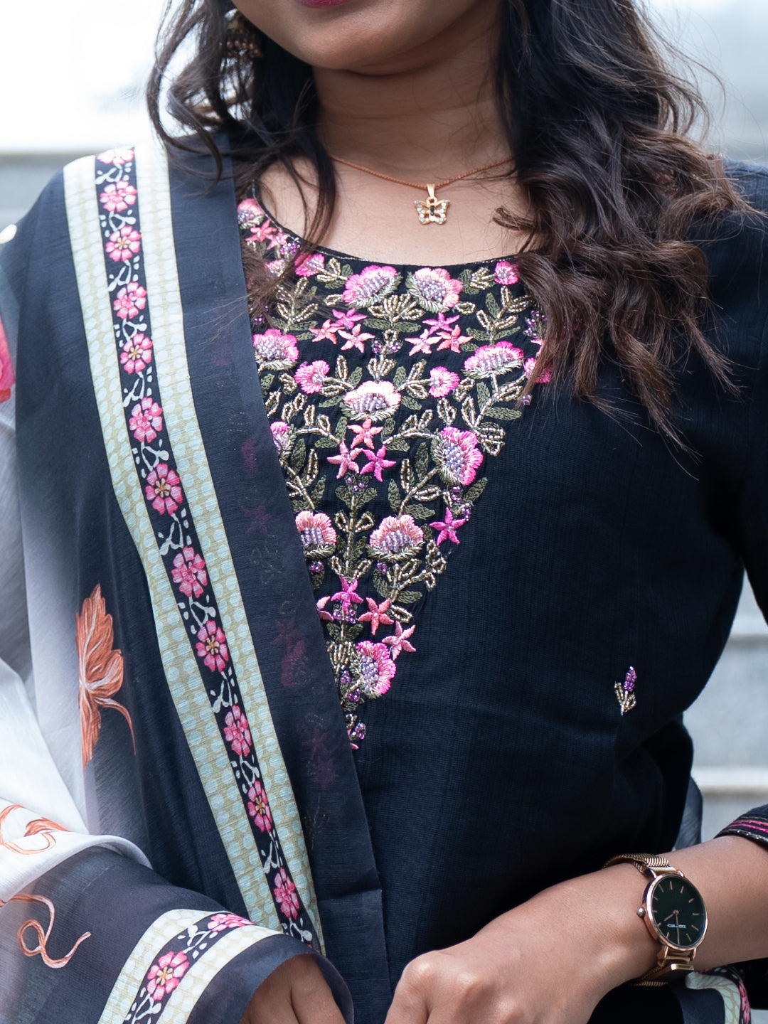 Women Black MM Silk Embroidered Kurti Set EKS106