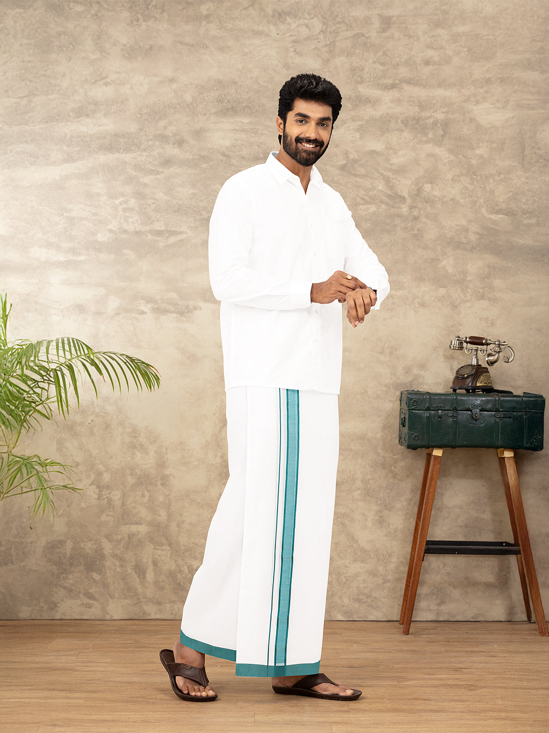 Men 100% Cotton Double Layer White Dhoti with Fancy Border RFP01