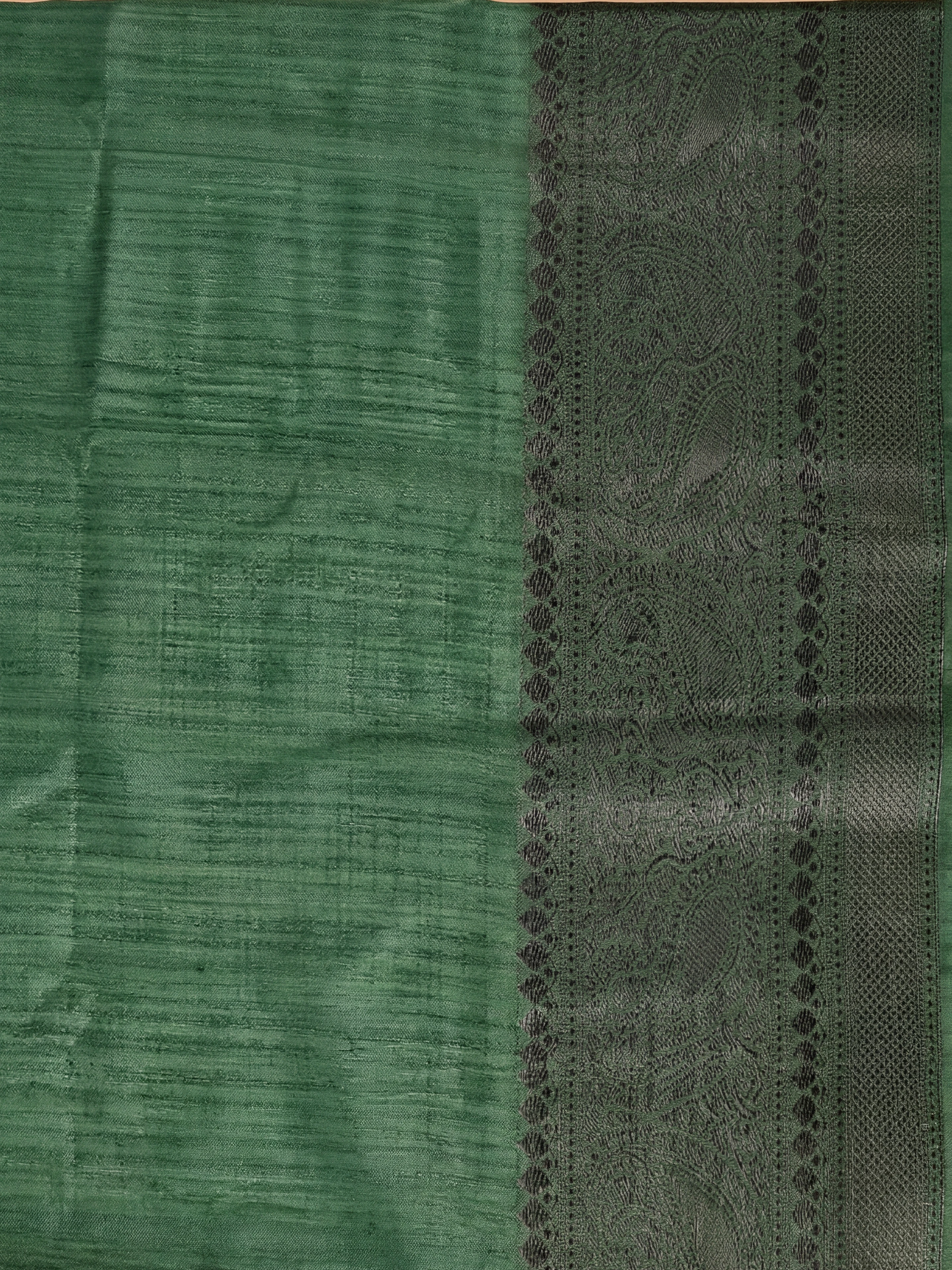 Women Semi Tussar Green Saree ST338