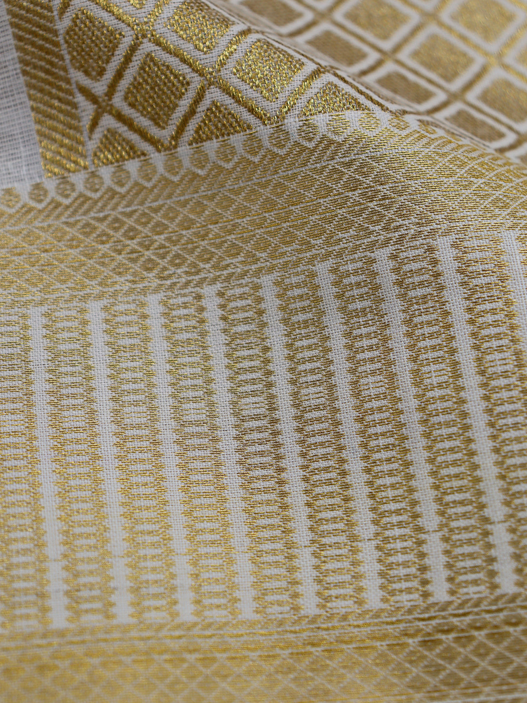 Men Tissue Gold Panchakacham with Angavasthram Set (9+5)