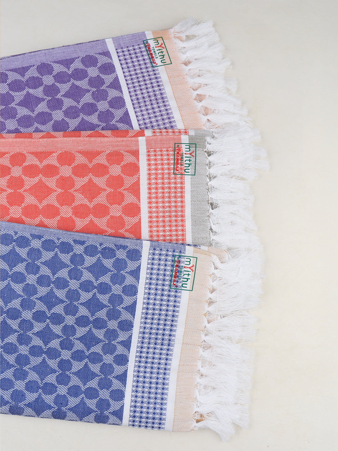 100% Cotton Bath Towel with Assorted Colours Marvel D9