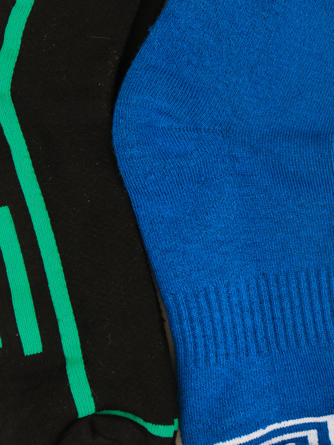 Men Bamboo Sports Ankle Length Socks Black & Blue SAD3