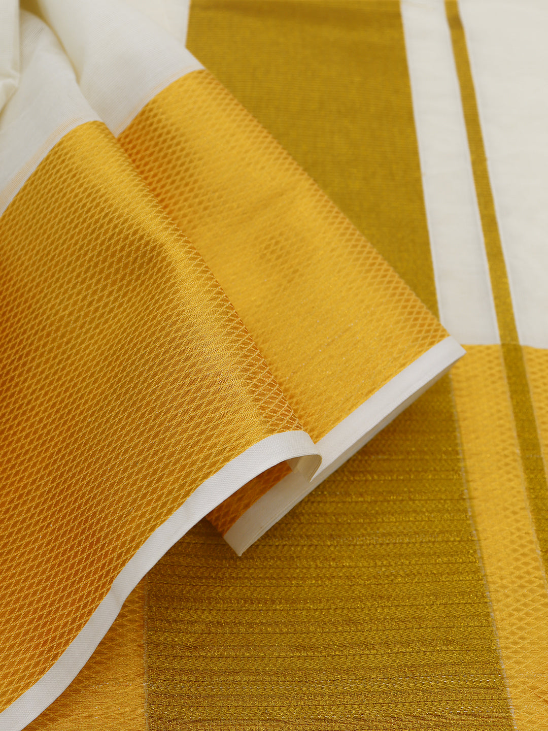 Men Kora Cotton Gold Jari Border Panchakacham with Angavasthram (9+5)