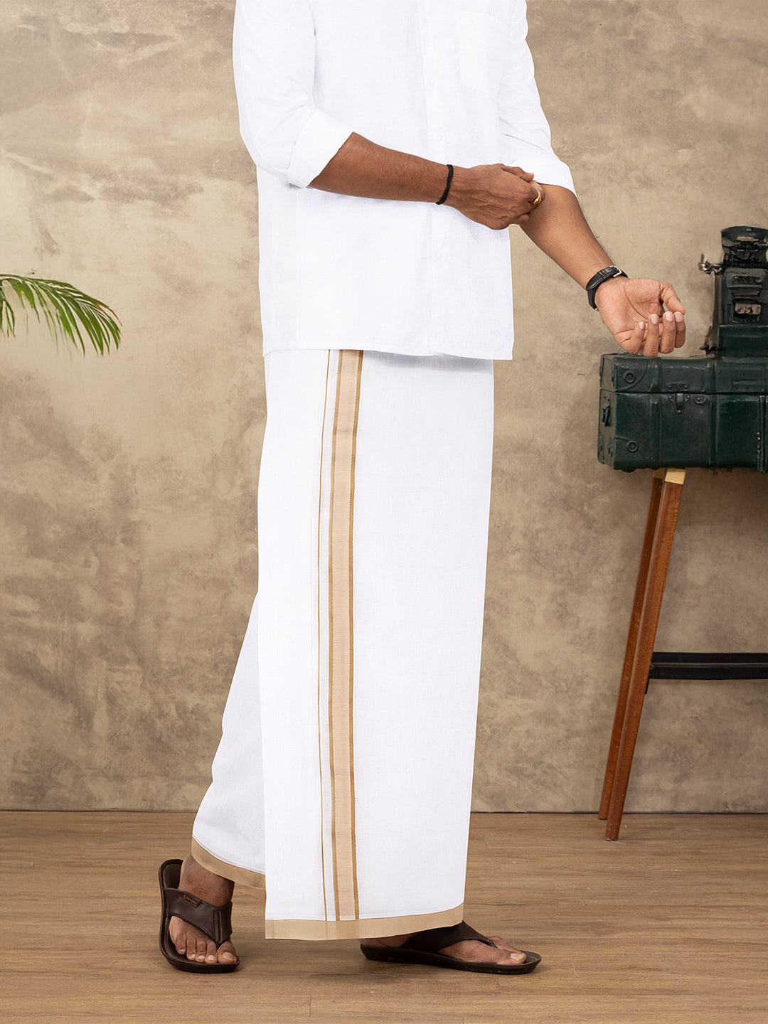 Men 100% Cotton Double Layer White Dhoti with Fancy Border RFP03