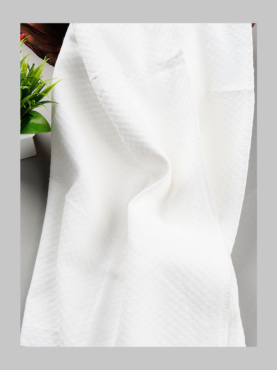 Cotton White Bath Towel Chariot-Pattern alternative view