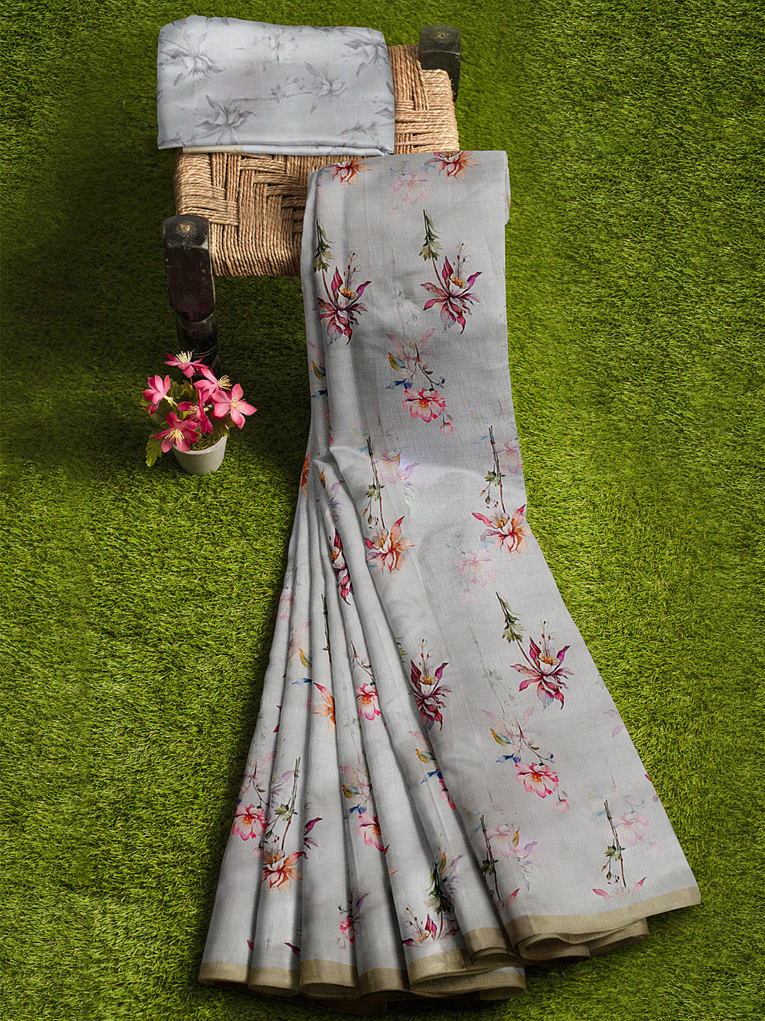 Women Silver Grey Semi Tussar Printed Saree ST249