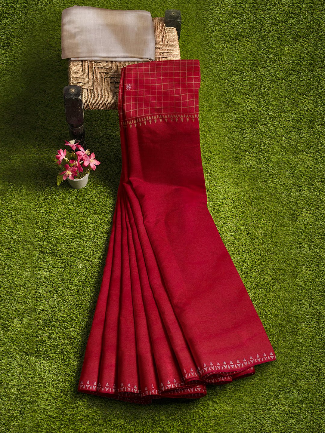 Women Red Cotton Saree with Double Blouse PCS212