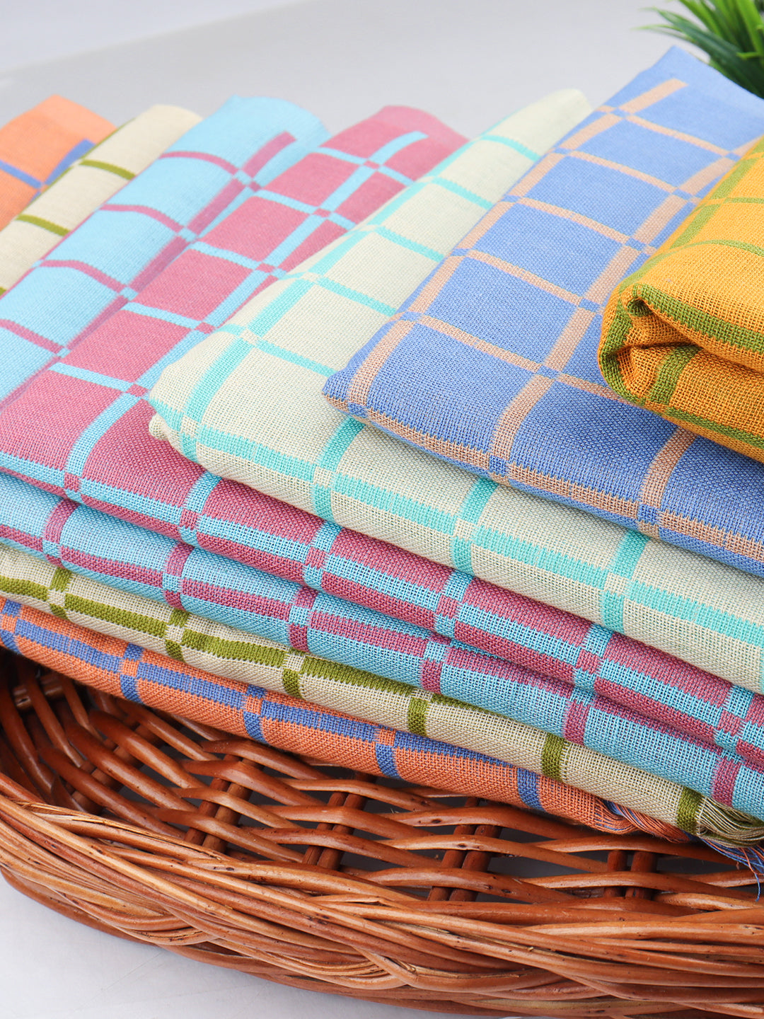 100% Cotton Bath Towel with Assorted Colour Twin Plus 896J