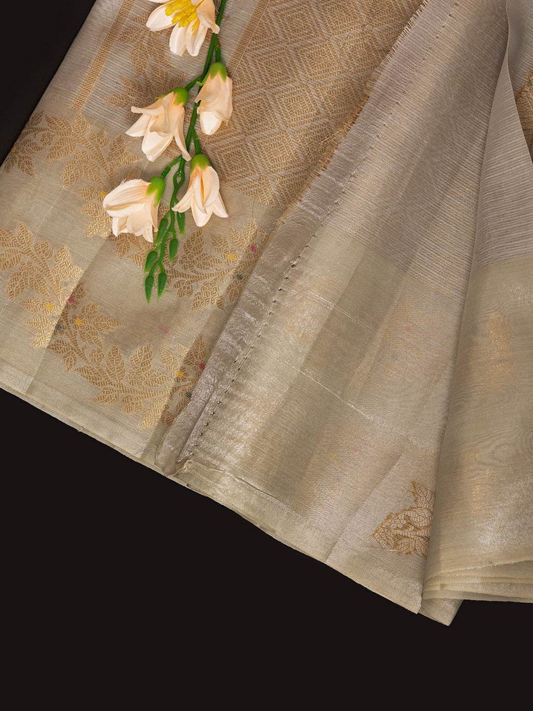 Women Silver Tissue Printed Saree TS02