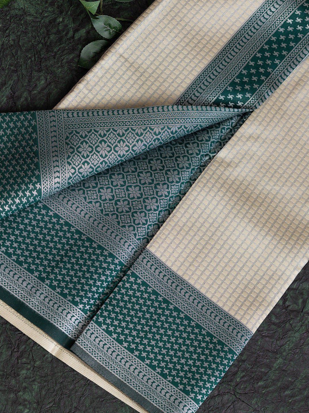 Women Light Green Art Silk Checked Jacquard Saree ASS36