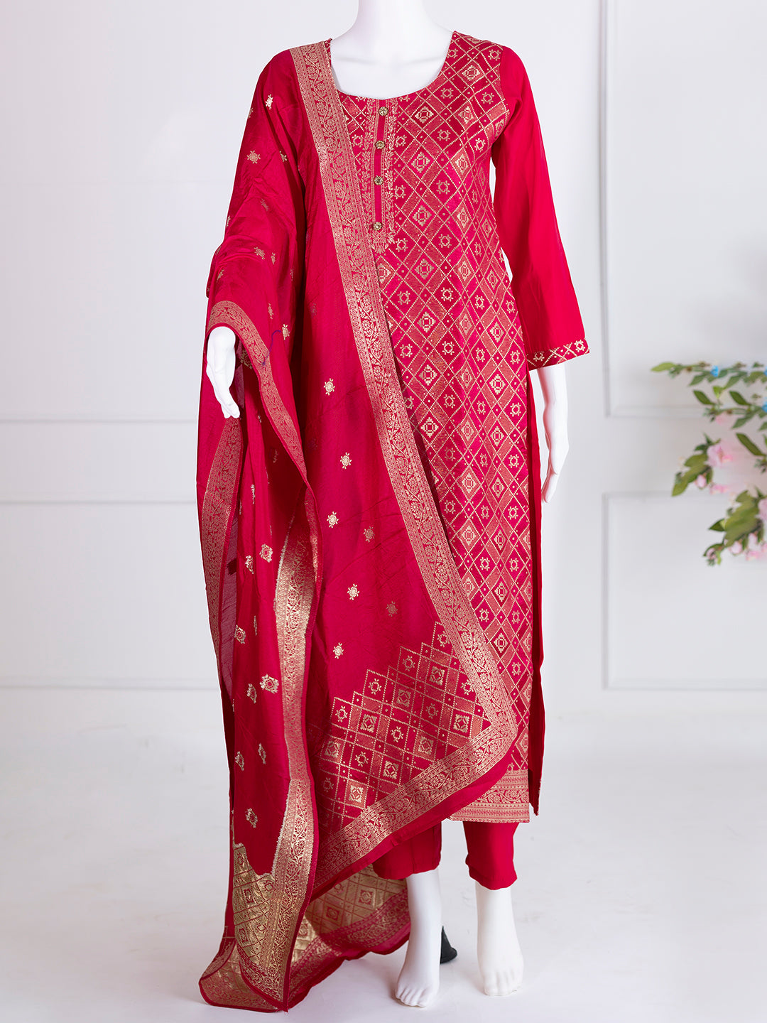Women Silky Crush Embroidered Kurti Set Red EKS82