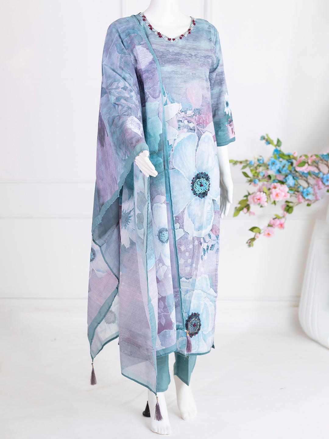 Women Greyish Blue Cotton Printed Kurti Set EKS84