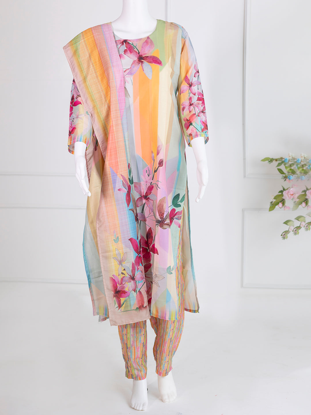 Women Multi Coloured Printed Kurti Set EKS79