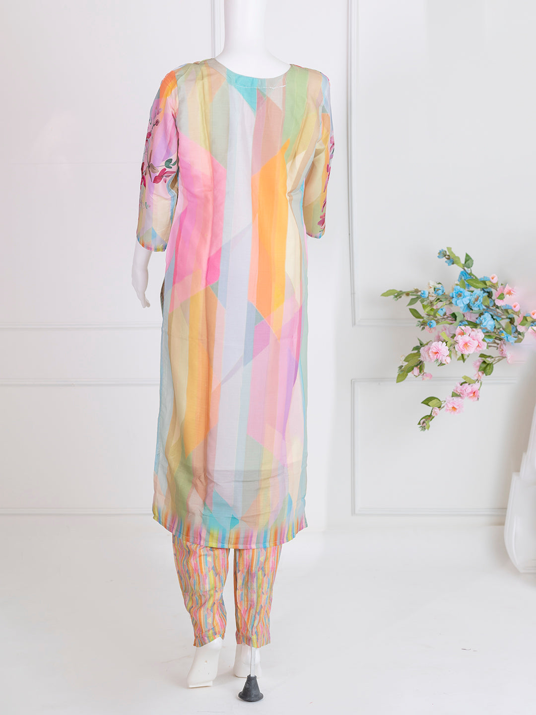 Women Multi Coloured Printed Kurti Set EKS79