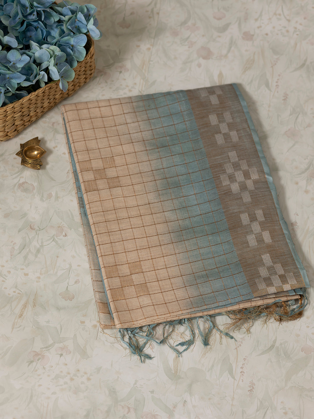 Women Blue Semi Linen Checked Saree SL204