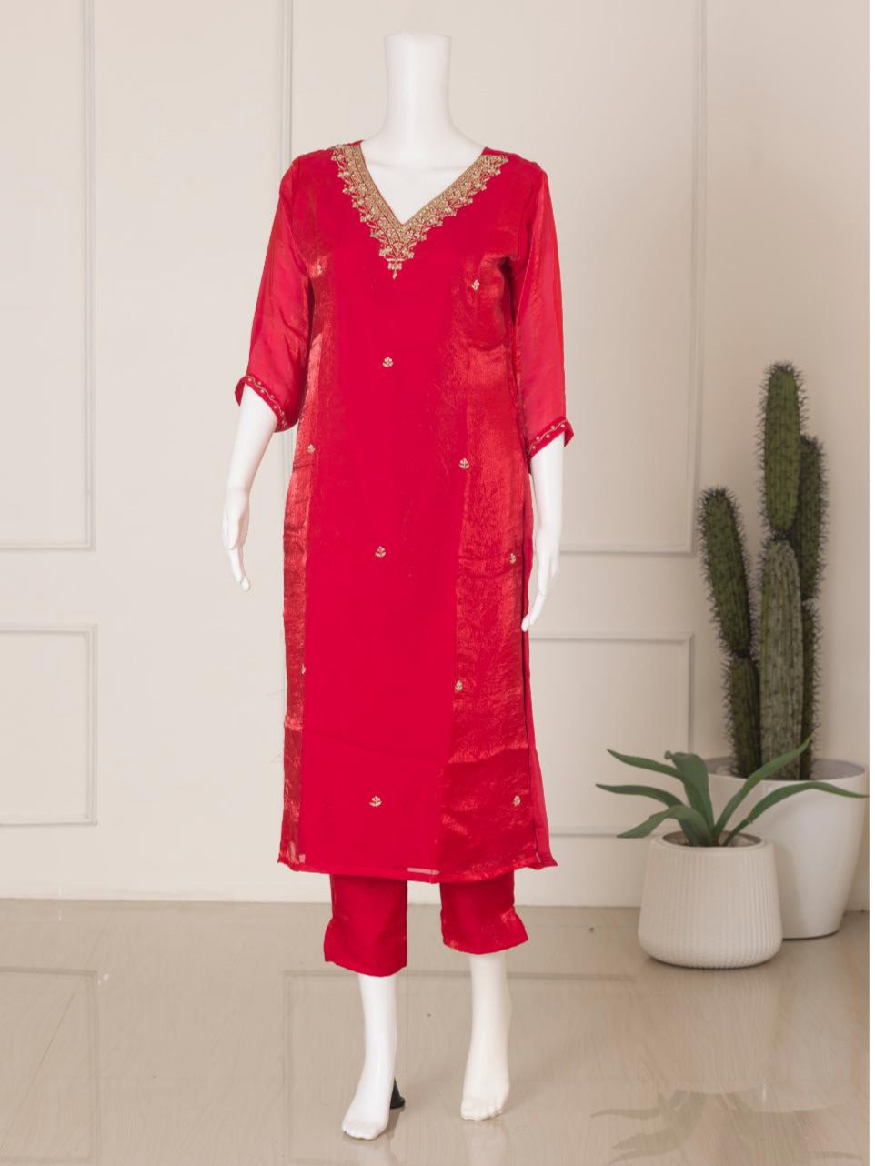 Women Silky Crush Embroidered Kurti Set Red EKS72