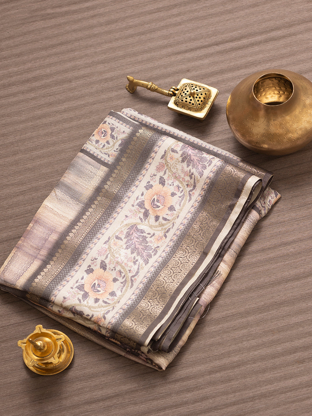 Women Peach Semi Tussar Printed Saree SS338