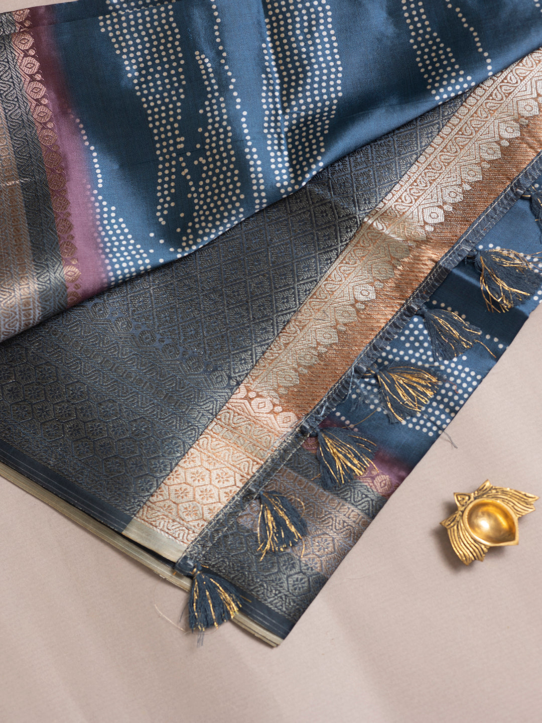 Women Blue Semi Tussar Printed Saree ASS24