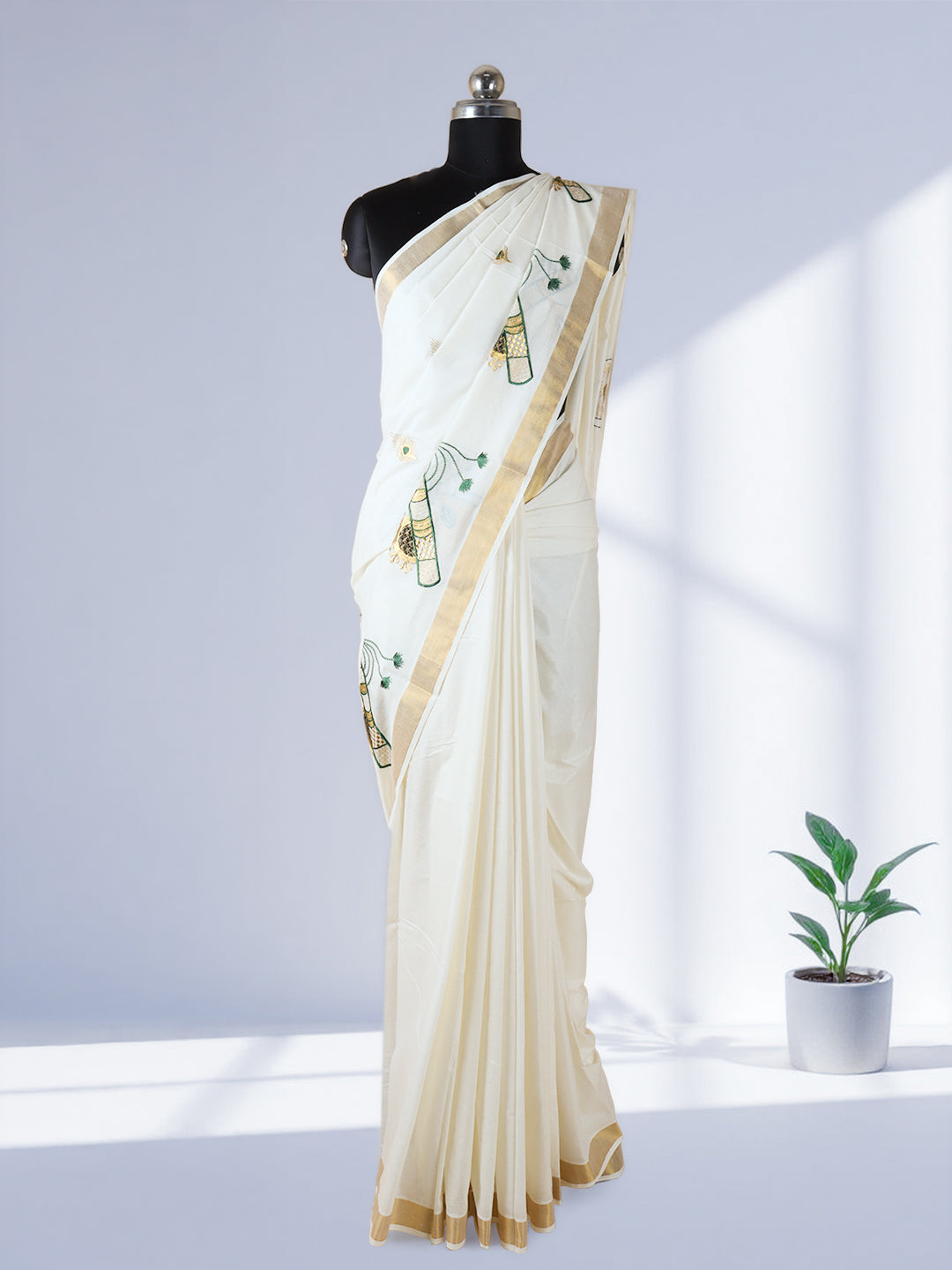 Women Traditional Kerala Cream Saree with Embroidery Design KS204